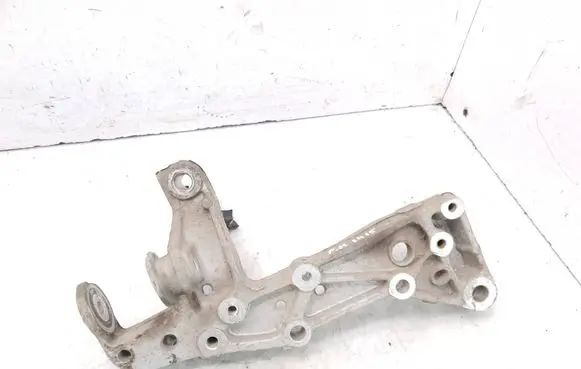 Seat Altea XL Front lower control arm/wishbone 1K0199296F