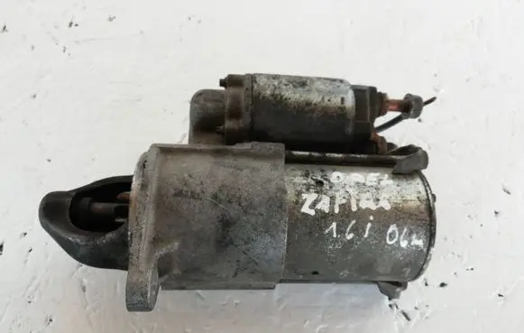 Opel Zafira B Starter motor