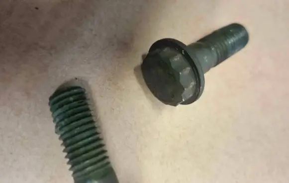 Jaguar XJ X308 Flywheel bolts 