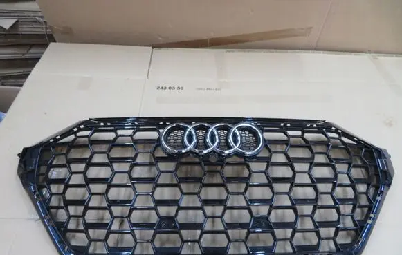 Audi RSQ3 Front grill 83A853651D