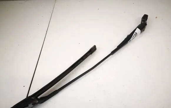 Skoda Fabia Mk2 (5J) Front wiper blade arm 5j1955410b