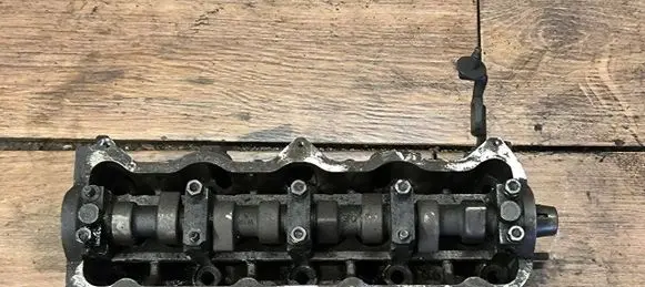 Volkswagen Golf IV Engine head 038103373E
