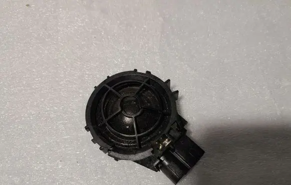 Audi A3 S3 8V Front door high frequency speaker 8V0035398A