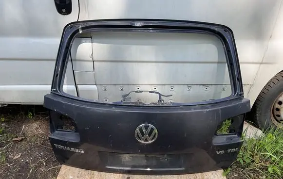 Volkswagen Touareg I Back/rear loading door 