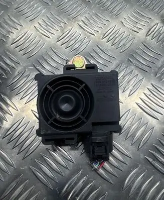 Lexus SC 430 Alarm system siren 8904024010 1845000050