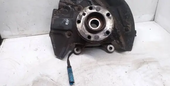 BMW X5 E53 Front wheel hub spindle knuckle
