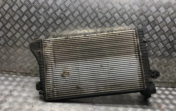 Volkswagen Golf V Intercooler radiator 1K0145803H