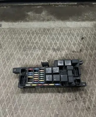 Volvo S80 Fuse module 9494207 518323001