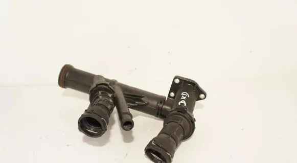 Volkswagen Golf VII Thermostat housing 04L121026AE