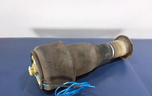 BMW 5 F10 F11 Air suspension bag 7513706
