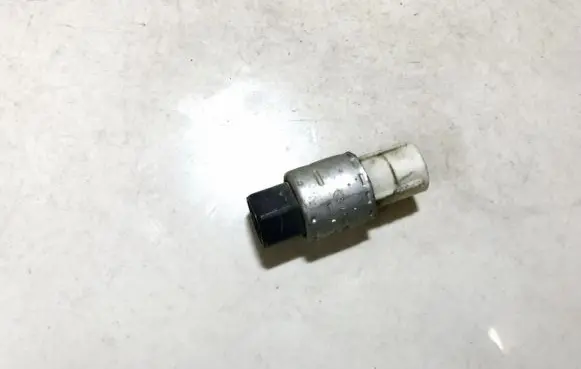 Ford Focus Air conditioning (A/C) pressure sensor 95bv19e561aa