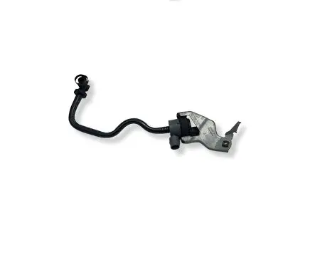 BMW 7 F01 F02 F03 F04 Breather/breather pipe/hose 13907636160 7636160 13907616724