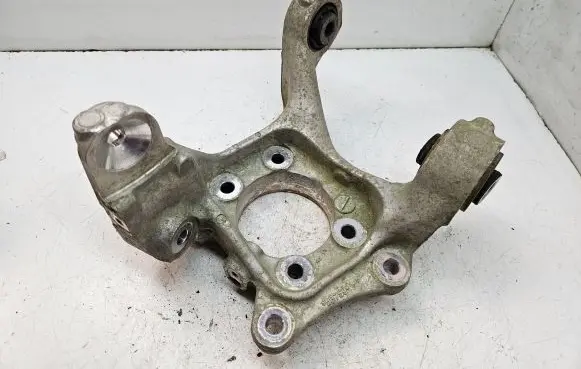 Ford Edge II Rear wheel hub spindle/knuckle 
