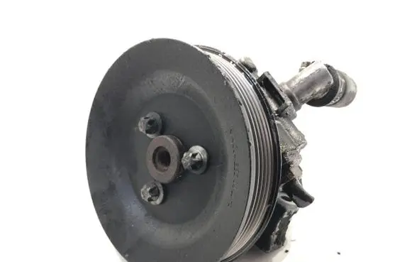 Mercedes-Benz Vito Viano W638 Power steering pump 