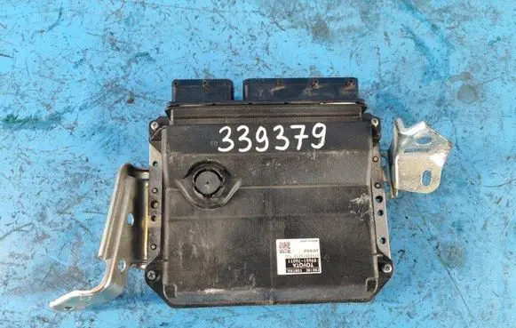 Lexus CT 200H Engine control unit/module 8966176011