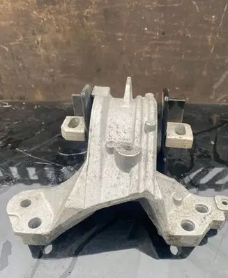Peugeot 508 RXH Engine mounting bracket 9685336280