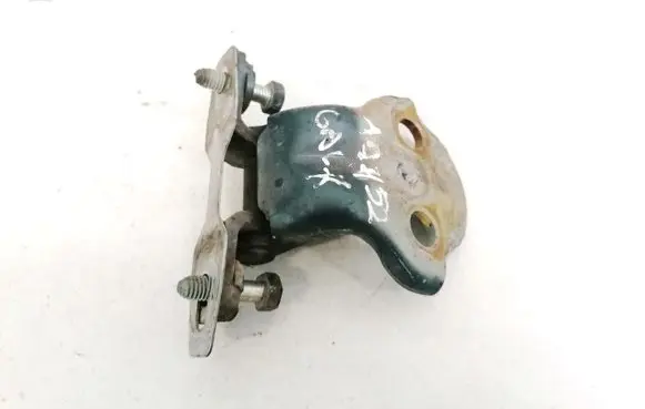 Mitsubishi Carisma Rear door lower hinge