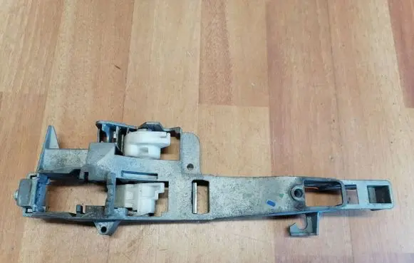 Peugeot 407 Rear door exterior handle/bracket 9653401580 9101FC 9109A9