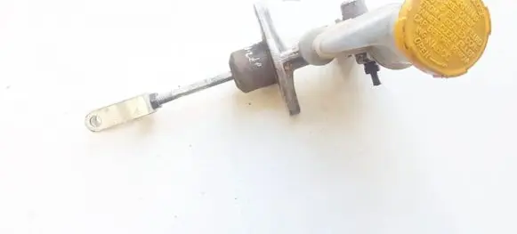 Subaru Forester SF Clutch master cylinder
