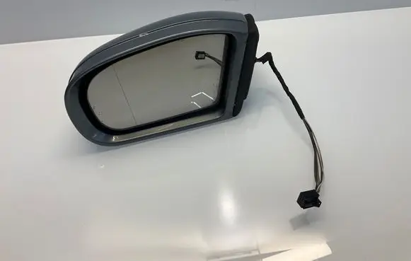 Mercedes-Benz C W202 Front door electric wing mirror