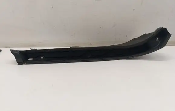 BMW iX1 Fender end trim 9883427