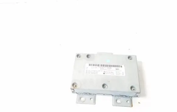 Head unit multimedia control