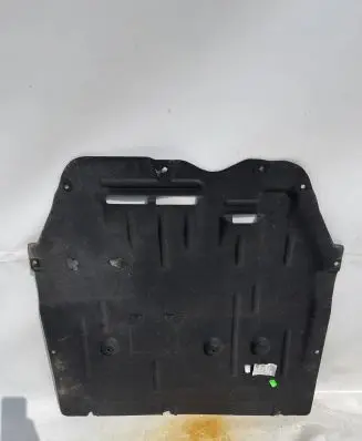 BMW X1 U11 Engine splash shield/under tray 8498395