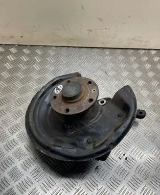 Volkswagen Jetta VI Rear wheel hub