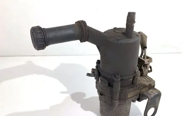 Citroen DS4 Power steering pump 9675674180