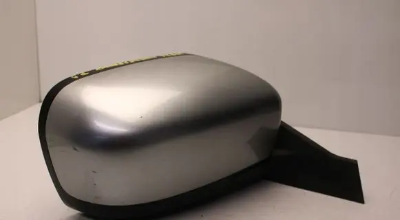 Mazda 5 Front door electric wing mirror 
