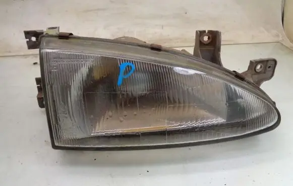 Hyundai Accent Headlight/headlamp
