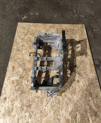 Fiat 500E Engine mounting bracket
