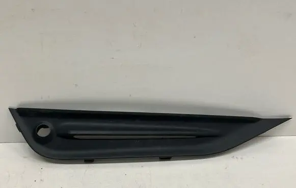 Volvo V60 Front bumper lower grill 31323849