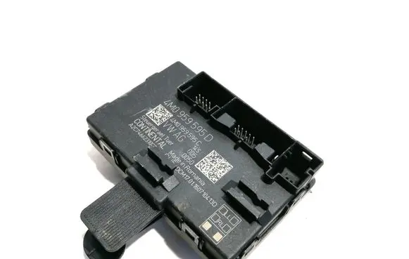 Audi Q7 4M Door control unit/module 4M0959595C 4M0959595D