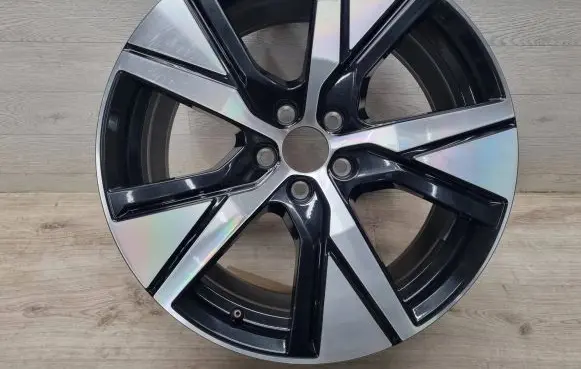 Volvo XC40 R19 alloy rim 32134537