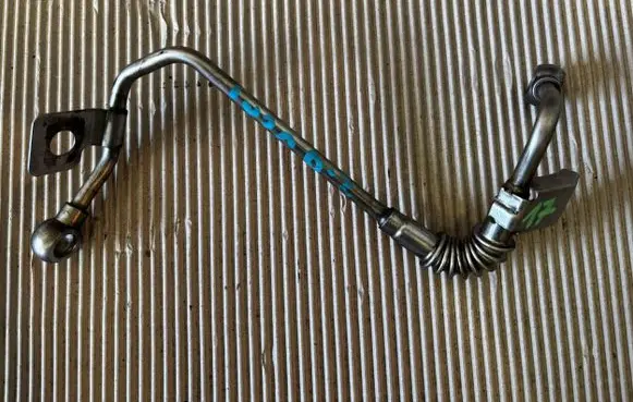 Opel Antara Turbo turbocharger oiling pipe/hose