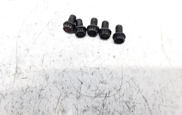 Volkswagen PASSAT B6 Nuts/bolts 