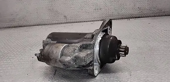 Volkswagen Golf Plus Starter motor 0001123012