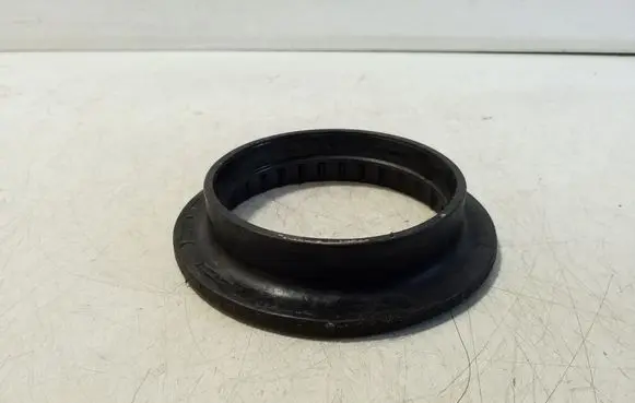 Jeep Renegade Front coil spring rubber mount 