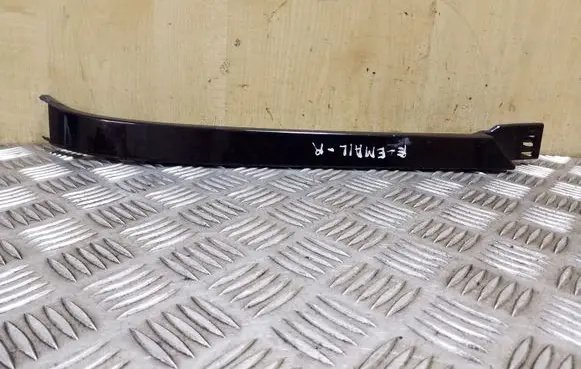 Mercedes-Benz ML W163 Under headlight/headlamp trim 1638260277