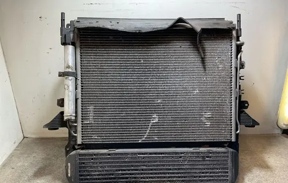 Land Rover Range Rover Sport L320 Coolant radiator PCC500201