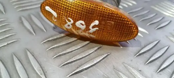 Opel Vectra B Front fender indicator light 90504212