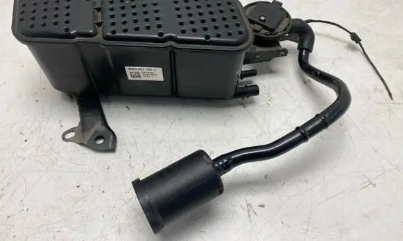 Audi A5 Active carbon filter fuel vapour canister 8W0201797J