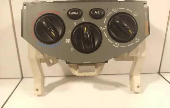 Opel Vivaro Climate control unit W964098PM 15H04