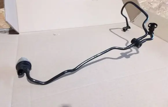 Volkswagen Golf VII Vacuum line/pipe/hose 04E133466E