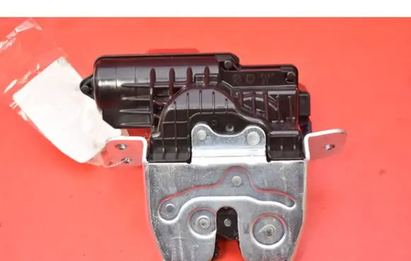 Hyundai Kona I Tailgate/trunk/boot lock/catch/latch 818L0BE100