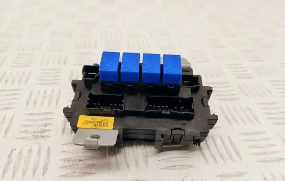 Renault Koleos I Fuse box set 252360745R LN7076 11G23