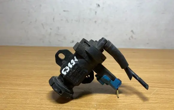 Peugeot 807 Turbo solenoid valve 9635704380 C3721