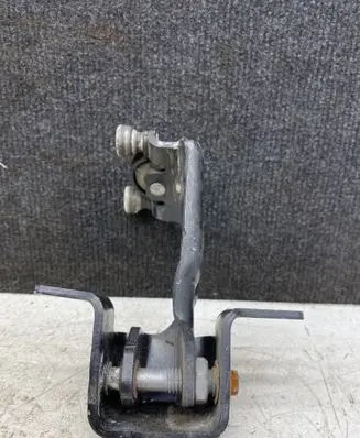 Mercedes-Benz Vito Viano W639 Sliding door middle roller runner A6397602347