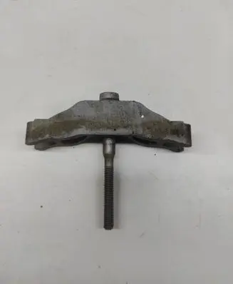 Skoda Octavia Mk2 (1Z) Fuel Injector clamp holder 